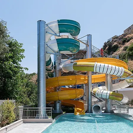 Porto Platanias Village Aparthotel 5*