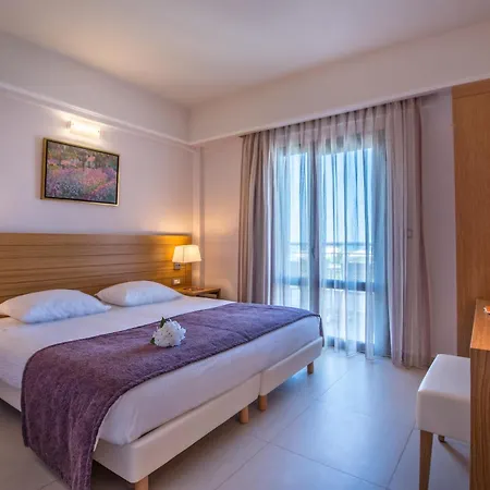 Porto Platanias Village Aparthotel 5*