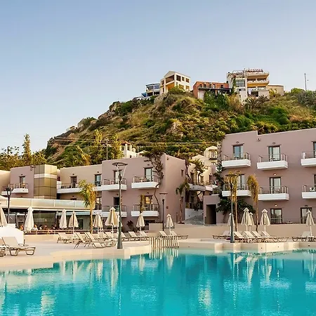 Porto Village Apartahotel Platanés