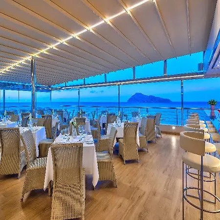 公寓式酒店 波尔图普拉塔尼亚斯村公寓式酒店 5*